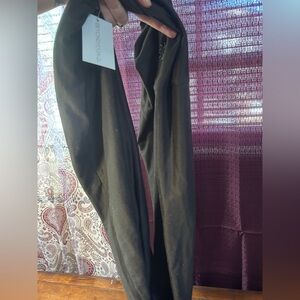 Beyond Yoga Charcoal Wrap